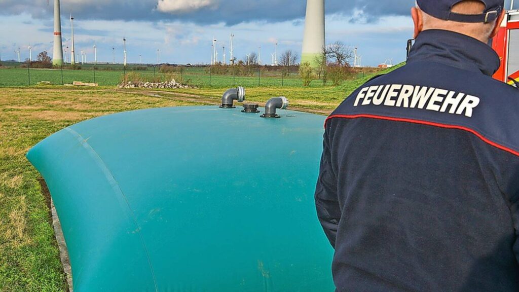 So sorgen faltbare Löschwasserzisternen für mehr Sicherheit in Industrieunternehmen