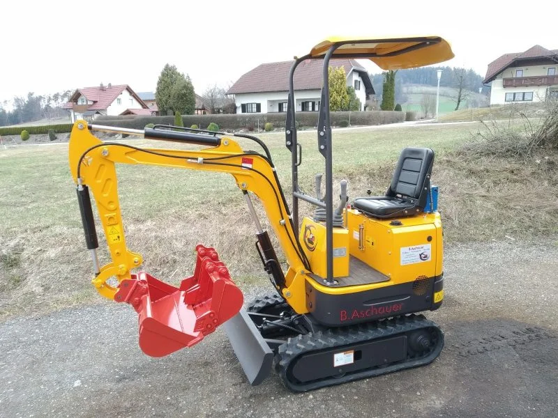 Effizient arbeiten mit dem Minibagger Löwe LB-10PRO – So geht’s