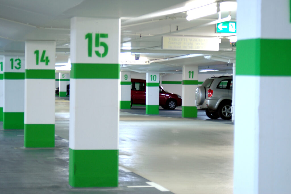 Effektive Tiefgaragenwartung: Schutz vor Korrosion und Betonabplatzungen